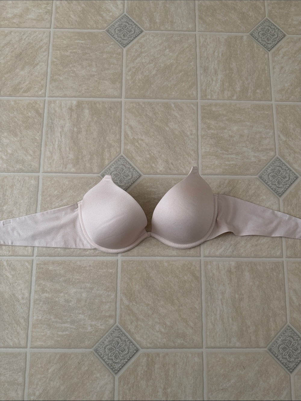 Ambrielle Strapless Bra